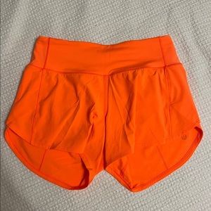 Lululemon Speed up shorts, mid rise, 4 inch inseam